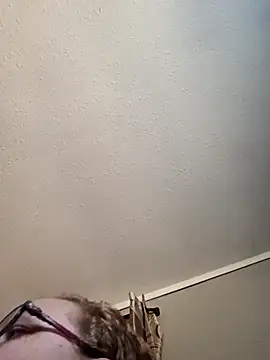 countrymomma online show from December 16, 2025, 5:51 pm