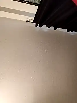 countrymomma online show from December 17, 2025, 9:54 pm