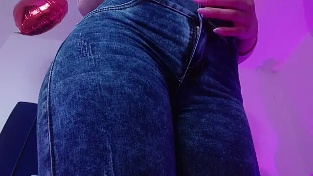 Annie switt online show from April 9, 2026, 4:45 am