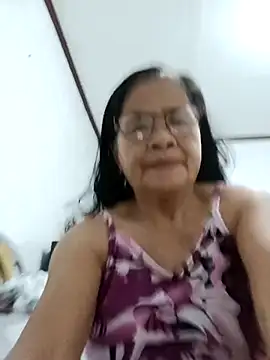 Snapshot of Sweet-Lita50 chatting on May 2, 2026, 4:28 am Sweet-Lita50 online show from May 2, 2026, 4:28 am