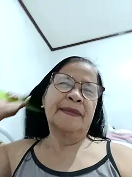 Snapshot of Sweet-Lita50 chatting on May 3, 2026, 7:14 am Sweet-Lita50 online show from May 3, 2026, 7:14 am