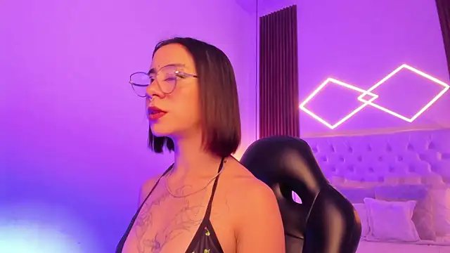 ZamabyCrucie online show from January 15, 2026, 11:52 pm