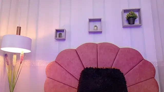 Snapshot of Conejita_420 chatting on October 17, 2025, 9:17 pm Conejita 420 online show from October 17, 2025, 9:17 pm