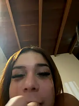 Snapshot of Makaela_Haddad chatting on October 5, 2025, 8:45 am Makaela Haddad online show from October 5, 2025, 8:45 am