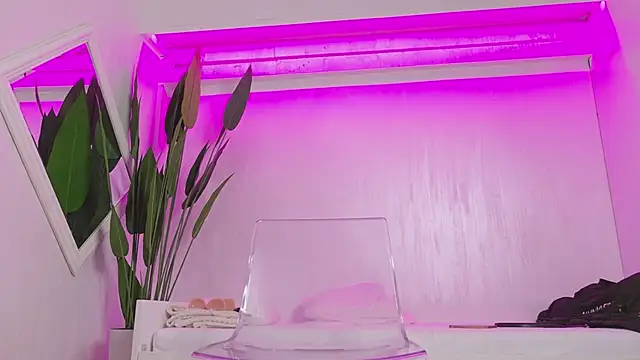 KaseyQuinn  online show from March 24, 2026, 9:20 pm