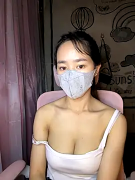 TiNa 04 online show from October 16, 2025, 3:29 am