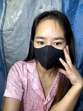 TiNa 04 online show from October 21, 2025, 10:54 pm