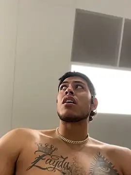 Snapshot of StrokingDaddy4 chatting on April 15, 2026, 7:58 pm StrokingDaddy4 online show from April 15, 2026, 7:58 pm