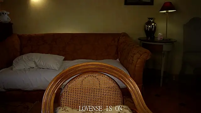 ElizSpieth online show from March 22, 2026, 2:26 am