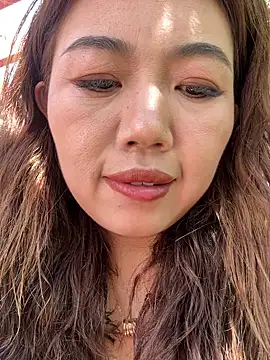 feifei 521 online show from September 13, 2025, 3:17 am