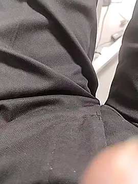 themasklover online show from April 2, 2026, 4:32 am