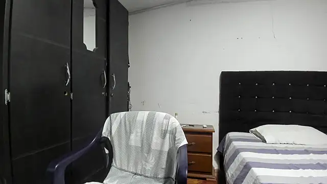 Ryan xc1 online show from March 12, 2026, 3:12 am