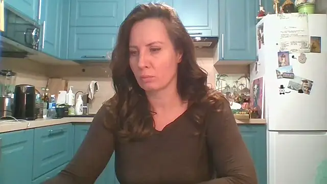 ALICAINWONDERLAND online show from March 26, 2026, 6:02 pm