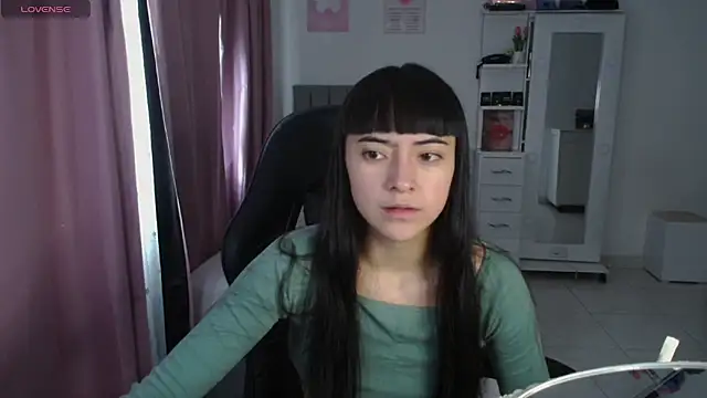 Snapshot of violetta_blackk chatting on May 21, 2026, 4:47 pm violetta blackk online show from May 21, 2026, 4:47 pm