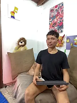 elfernh online show from October 4, 2025, 3:04 am