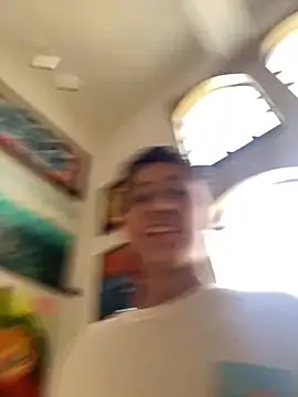 elfernh online show from October 17, 2025, 5:37 pm