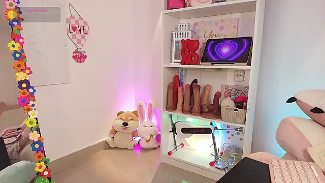 justonecute online show from March 7, 2026, 2:30 am