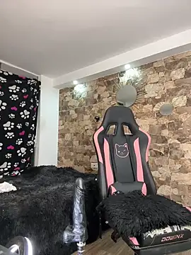 samiacooper25 online show from March 8, 2026, 5:55 am