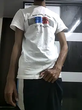 Snapshot of fckboy987 chatting on February 24, 2026, 6:17 pm fckboy987 online show from February 24, 2026, 6:17 pm