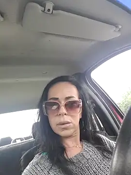 Snapshot of Rosaliemilaxxx chatting on September 27, 2025, 9:25 am Rosaliemilaxxx online show from September 27, 2025, 9:25 am