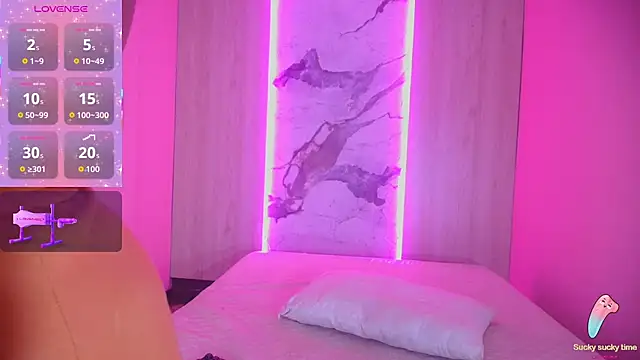 Cristal hott1 online show from October 24, 2025, 8:27 pm