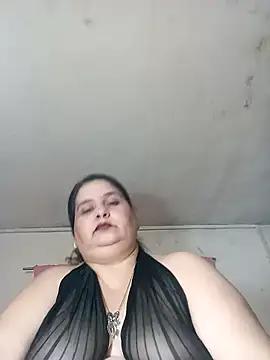 Snapshot of Ayma1983 chatting on October 3, 2025, 8:44 am Ayma1983 online show from October 3, 2025, 8:44 am