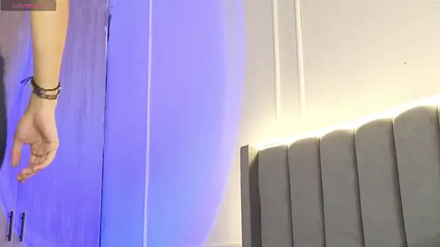 Ice Princess  online show from November 26, 2025, 12:06 pm