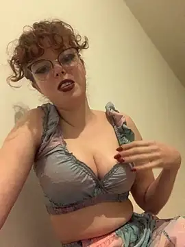 Snapshot of Kyokko-doll chatting on November 17, 2025, 11:43 pm Kyokko-doll online show from November 17, 2025, 11:43 pm