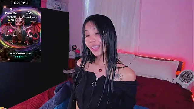 Snapshot of Miss_Charlottet chatting on February 11, 2026, 8:25 pm Miss Charlottet online show from February 11, 2026, 8:25 pm