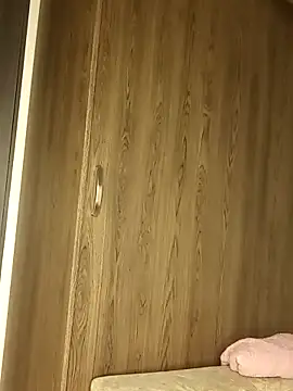 linda luna29 online show from February 14, 2026, 3:58 am