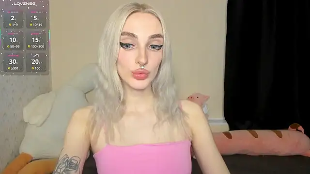 succubantra online show from March 17, 2026, 1:58 pm