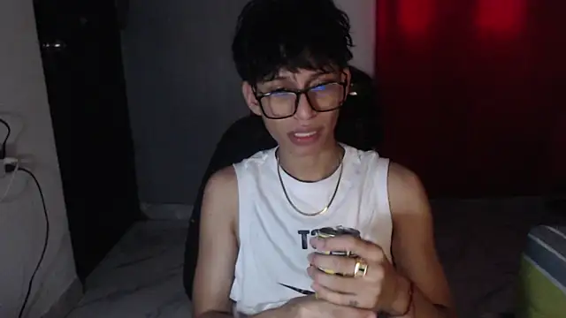 Snapshot of sung_yol chatting on October 3, 2025, 9:34 pm sung yol online show from October 3, 2025, 9:34 pm