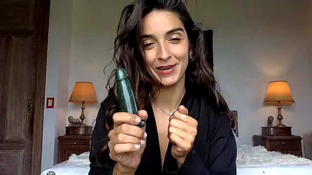 venuslibre online show from December 21, 2025, 11:28 am