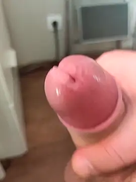 TobyDick13 online show from September 13, 2025, 6:35 am