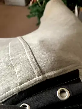 bigdicklad online show from December 21, 2025, 10:22 am