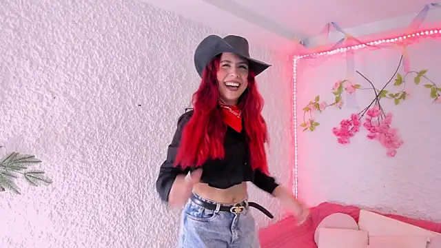 violet belle  online show from October 9, 2025, 1:09 pm