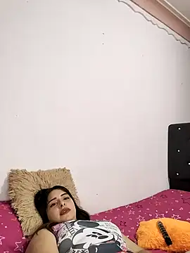 Nahomy cm online show from September 13, 2025, 11:15 pm