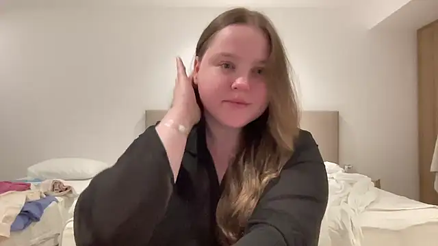 Alice898 online show from September 12, 2025, 1:33 pm