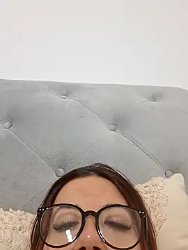 Snapshot of Anayssa_ chatting on September 14, 2025, 10:42 pm Anayssa online show from September 14, 2025, 10:42 pm