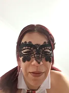 Snapshot of Anayssa_ chatting on October 5, 2025, 8:18 pm Anayssa online show from October 5, 2025, 8:18 pm