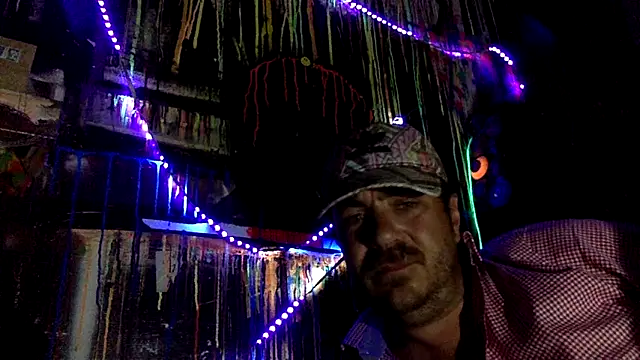 3615-ULLA online show from April 12, 2026, 8:25 pm