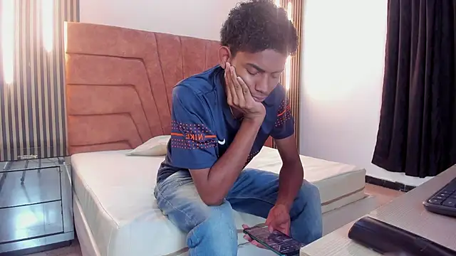 FYKMOR 1 online show from September 12, 2025, 3:50 am