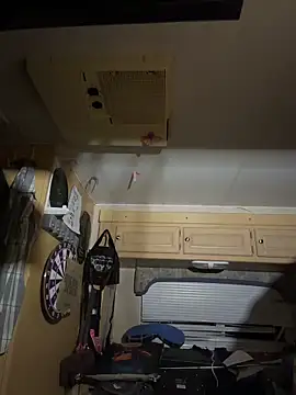 Snapshot of high3ndlowlife chatting on March 19, 2026, 7:56 am high3ndlowlife online show from March 19, 2026, 7:56 am