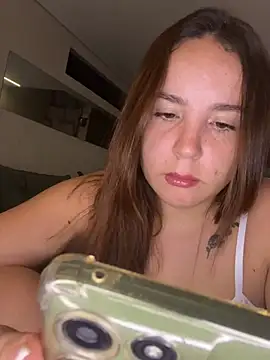 m0ranguinh0s2 online show from May 10, 2026, 1:44 am
