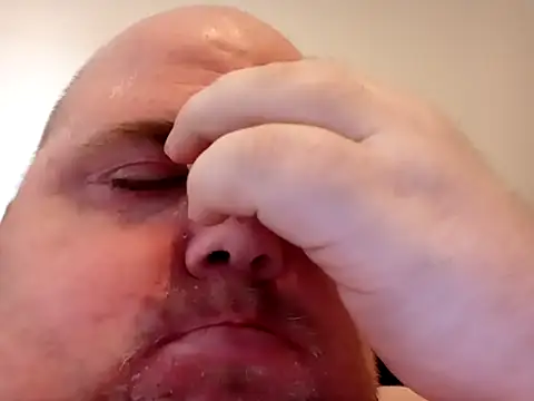 Nigel1121 online show from April 7, 2026, 12:22 am