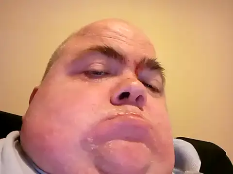 Nigel1121 online show from April 10, 2026, 10:42 am