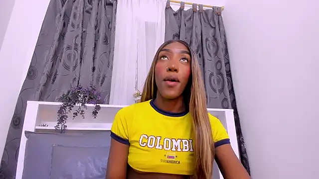 Mistt Mia online show from January 5, 2026, 6:44 pm