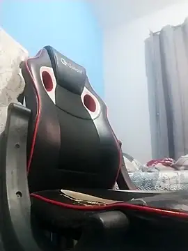 Snapshot of mpyetro chatting on September 16, 2025, 5:47 pm mpyetro online show from September 16, 2025, 5:47 pm