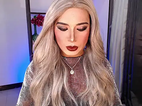 Snapshot of mslilly_croft chatting on September 11, 2025, 5:13 pm mslilly croft online show from September 11, 2025, 5:13 pm