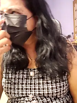 mallu-lover online show from September 10, 2025, 1:55 pm